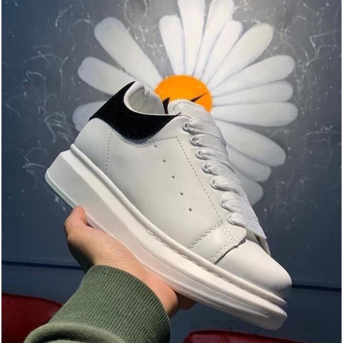 Giày 𝐌𝐂 𝐐𝐔𝐄𝐄𝐍 ⚡️𝐒𝐢ê𝐮 𝐑ẻ⚡️ Giày MCQ Độn Đế 3 Phân Màu Trắng Gót Đen nam nữ Hot Trend full box bill | BigBuy360 - bigbuy360.vn