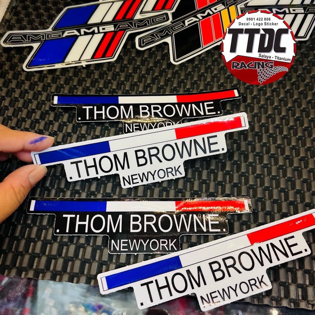Tem Sticker Thom Browne Dán Trang Trí Xe Máy, Xe Điện Decal Chống Nước, Chống Phai Màu