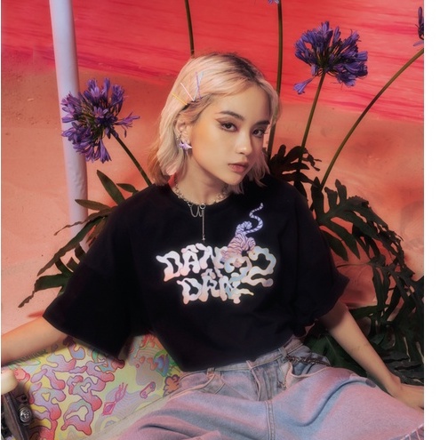 Áo Thun BOO Croptop Nữ Dáng Oversized In Graphic Logo Dần Dần