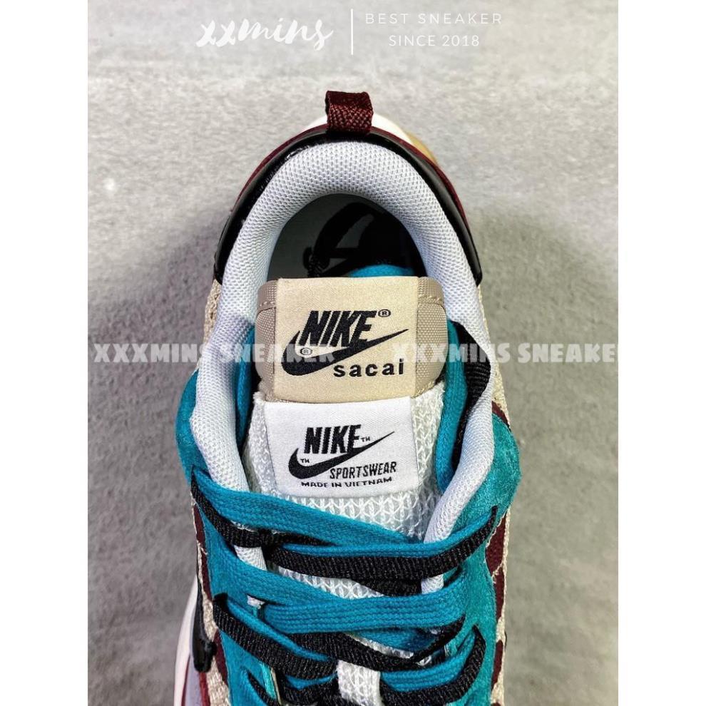 Giày Sacai VaporWaffle 'Black and White'