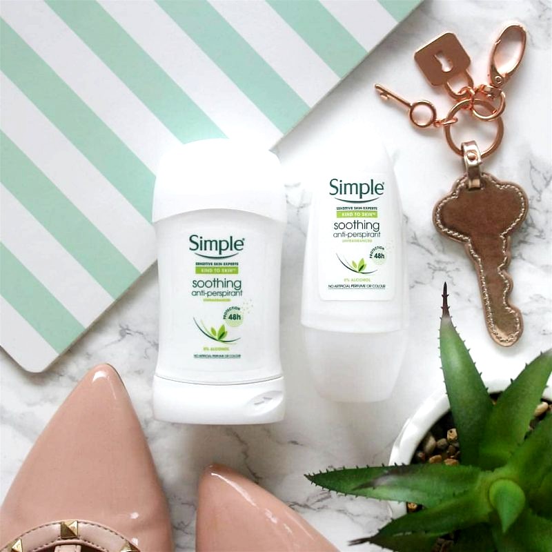 Sáp Khử Mùi Simple Simple Soothing Anti-Perspirant 40ml | BigBuy360 - bigbuy360.vn