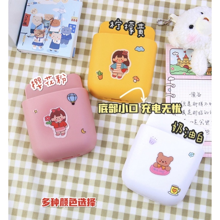 Giá Đựng Điện Thoại Điều Khiển Từ Xa Dính Tường Bàn Học Tiện Lợi