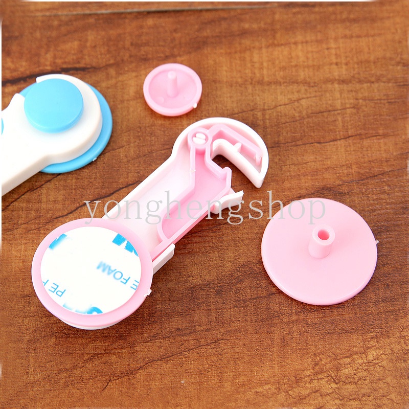 Dụng cụ khóa cửa tủ an toàn chống kẹp tay dành cho trẻ em