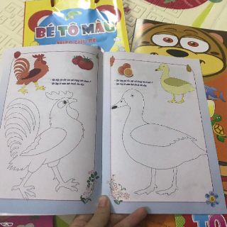 Tập tô màu cho bé