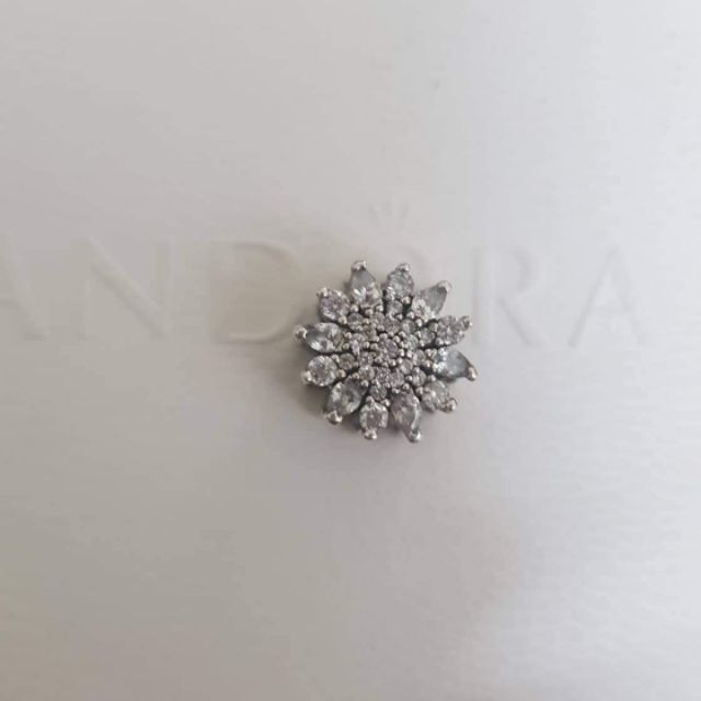 Charm hoa tuyết bạc thái 925