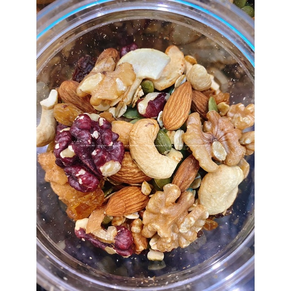 Granola VIP siêu nhiều hạt | Nướng mới sau khi khách order | BigBuy360 - bigbuy360.vn