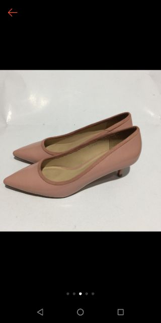 Size 37. Mới 95%. Chính hãng VASCARA. GIÀY BÍT MŨI cao 5cm