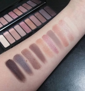 BẢNG MẮT ELF ROSE GOLD