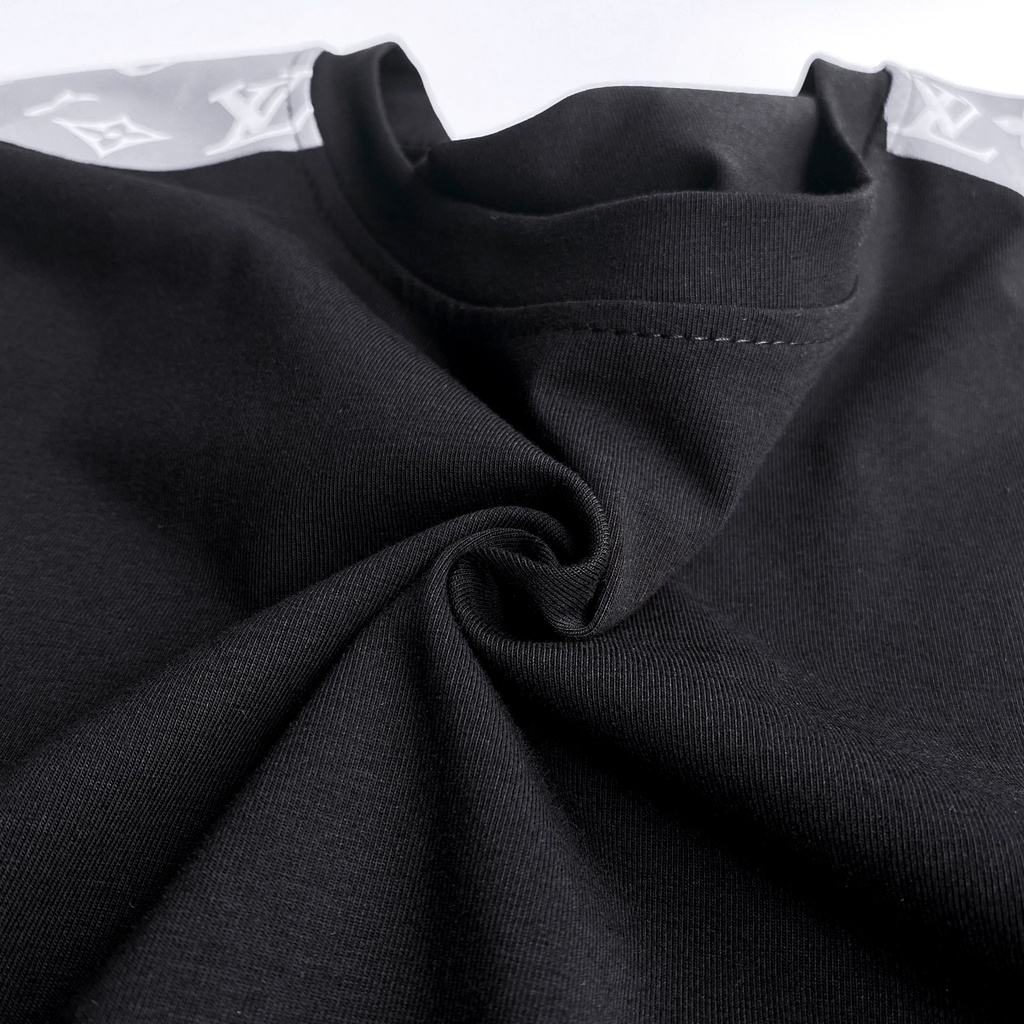 Áo Thun Form Rộng L.V Chất Thun Cotton Mềm Mịn, Thoáng Mát.
