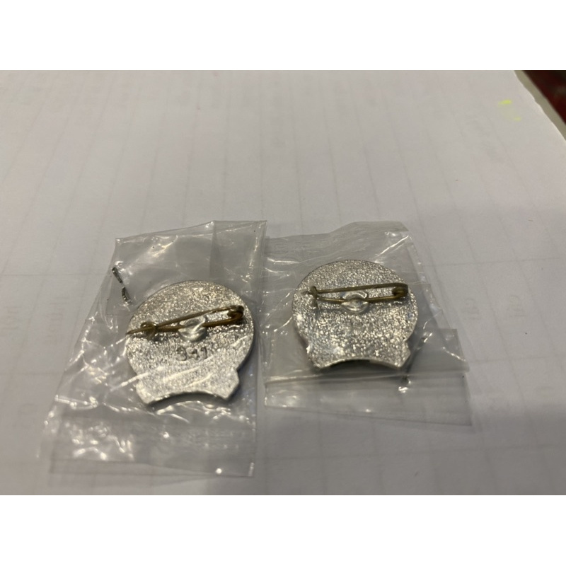 Huy hiệu Đội Thiếu Niên Măng Non loại tốt.