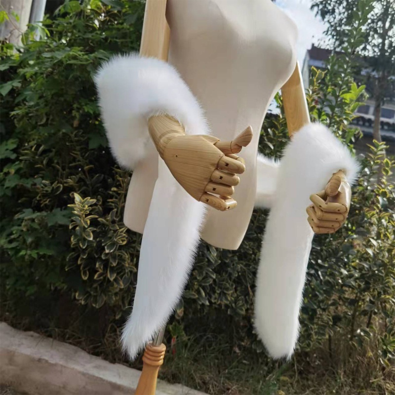 Khăn Choàng Lông Giả Cho Cô Dâu Hóa Trang