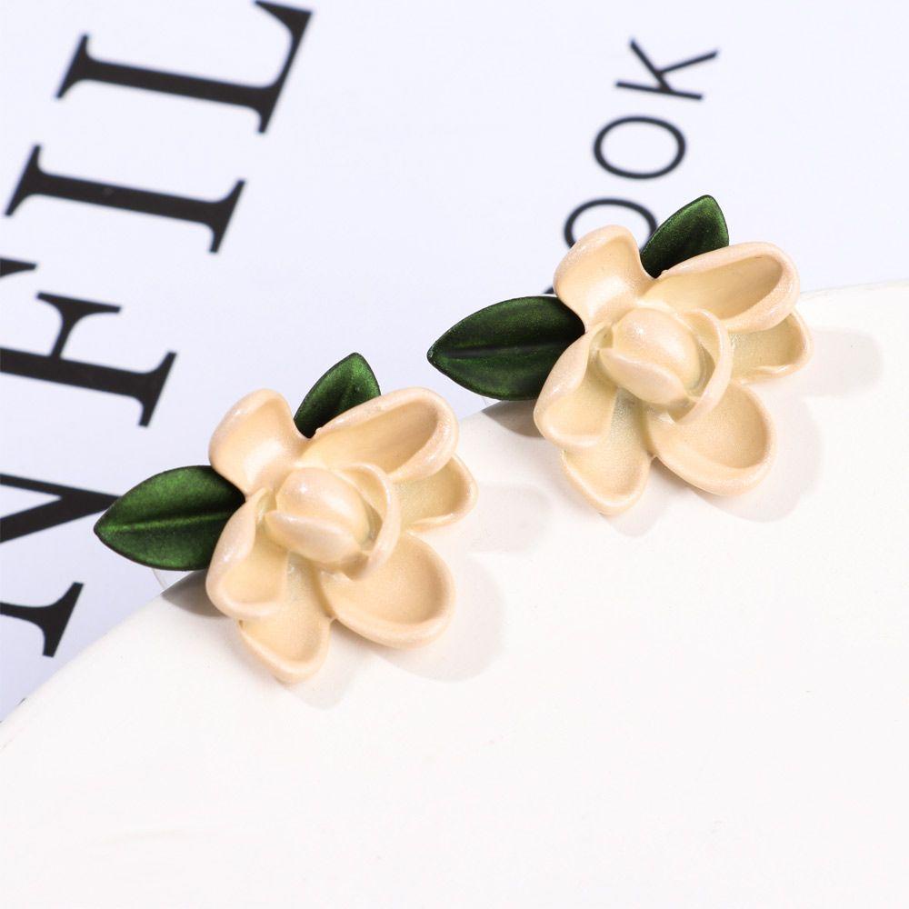 Khuyên Tai Hình Tam Giác Màu Xanh Lá / Trắng / Xanh Dương Họa Tiết Hoa Mùa Xuân