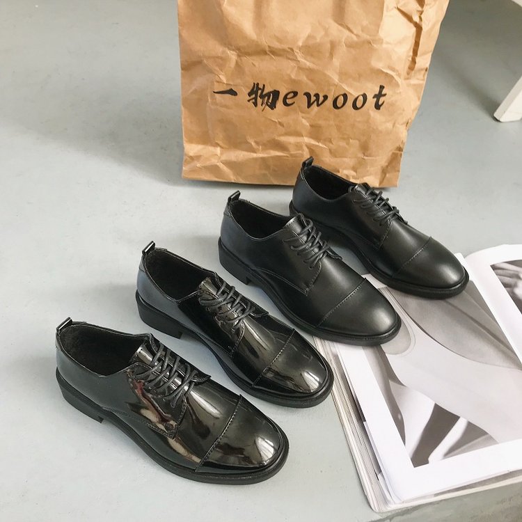 Giày Bốt Da Đế Dày Mũi Vuông Cột Dây Thời Trang Cho Nữ
