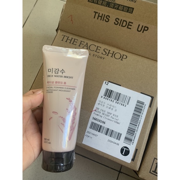 Sữa rửa mặt gạo Rice Water Bright Cleansing Foam The face shop..