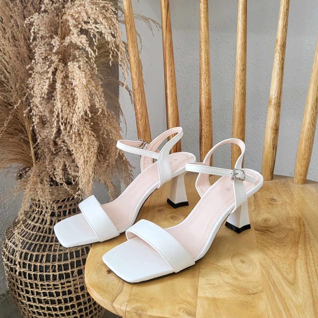 Giày sandal cao gót quai ngang basic gót nhọn 7cm đi học đi chơi đi làm Cillie 1023