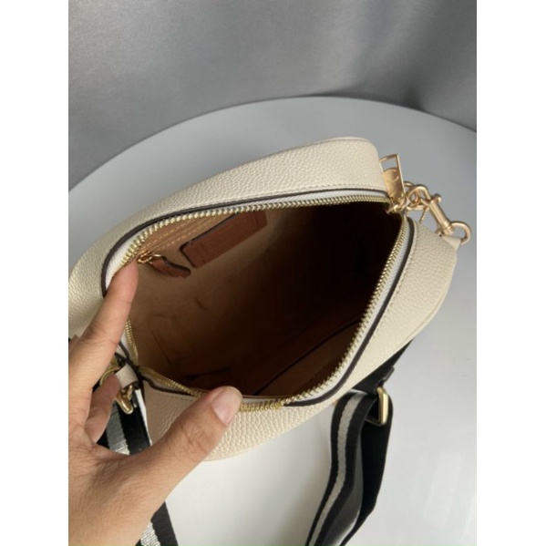 Đặt tên là TÚI COACH DEMPSEY CAMERA BAG da thật chuẩn xịn xò