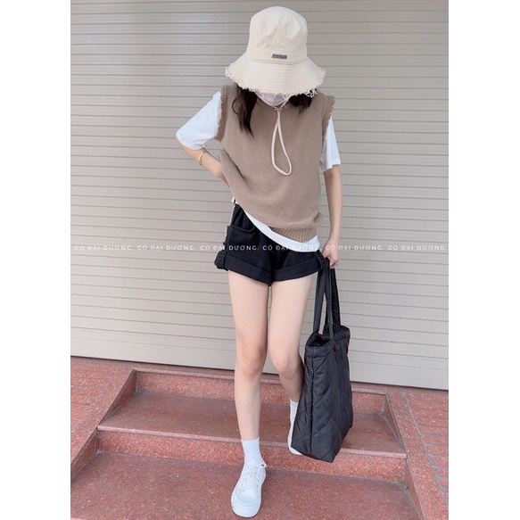 áo gile trơn cổ tròn cánh hoa 0996