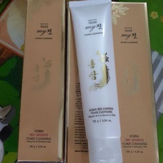 Sữa rửa mặt sâm vàng Hàn Quốc