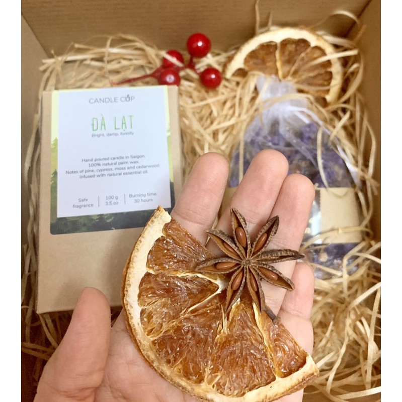 Hộp quà vintage tự làm DIY với đầy đủ túi hoa khô, đồ trang trí và dụng cụ | BigBuy360 - bigbuy360.vn