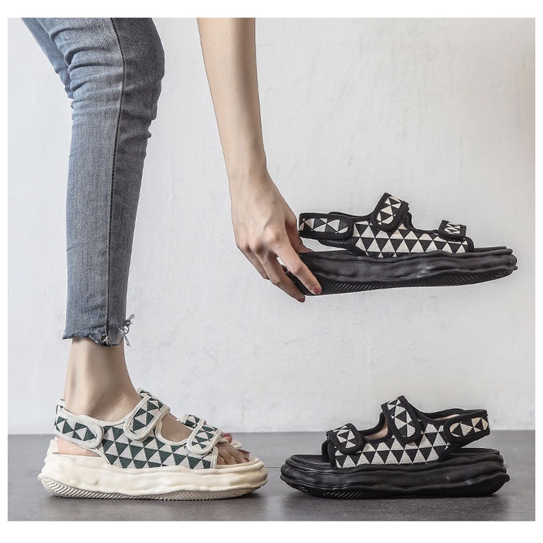 Giày Sandal Thể Thao Đế Dày Thời Trang Mùa Hè Phong Cách Mới Cho Nữ