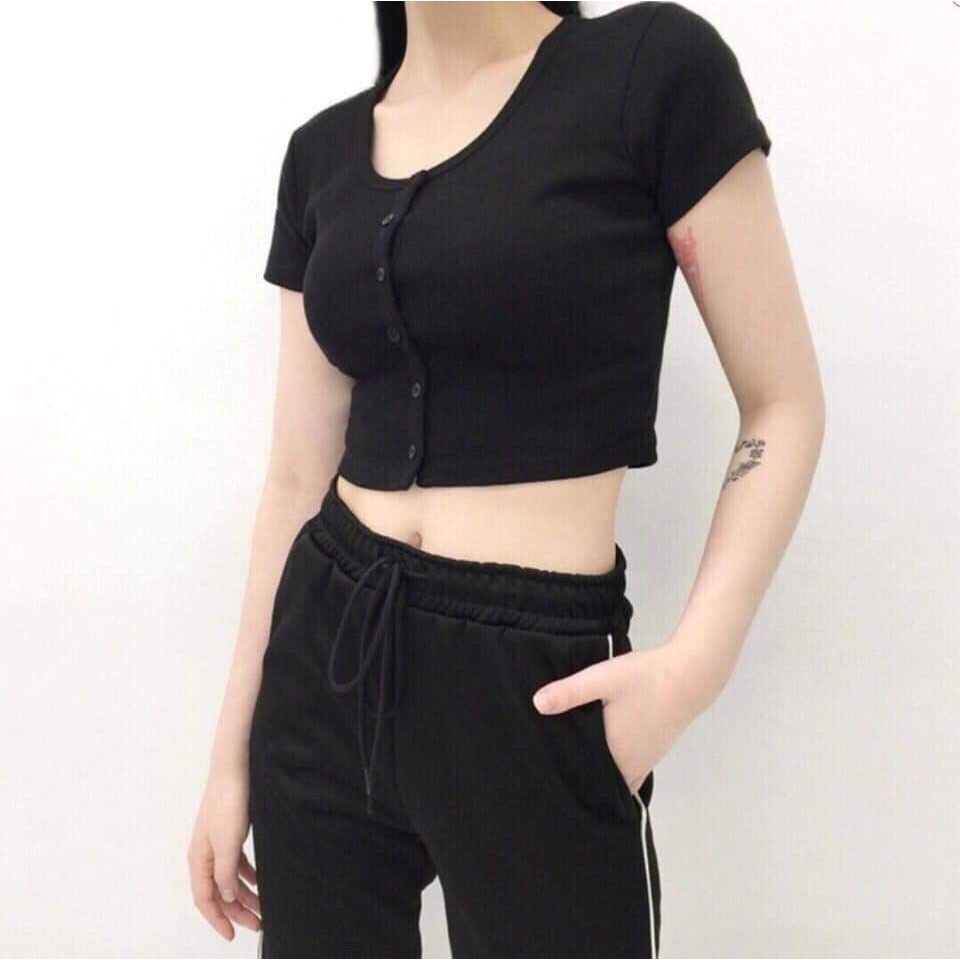 Áo croptop tay ngắn, áo thun dáng ôm cổ tròn cúc cài màu đen/trắng CT008