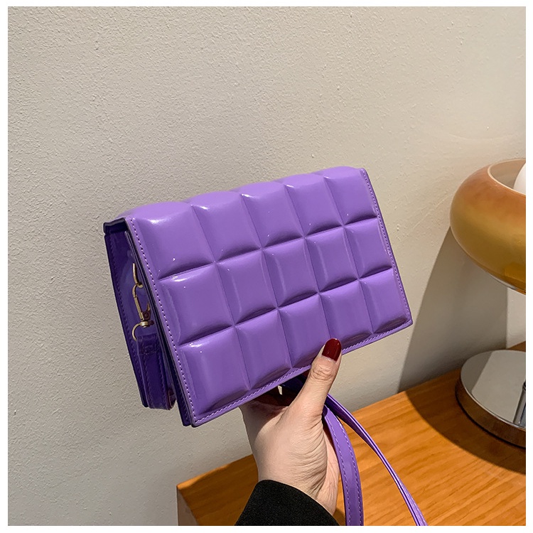 Túi Xách Đeo Vai Cỡ Nhỏ Phối Dây Xích Thời Trang Nữ Sành Điệu