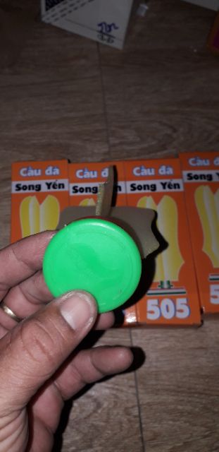 một trái cầu khế SongYến bằng nhựa 505