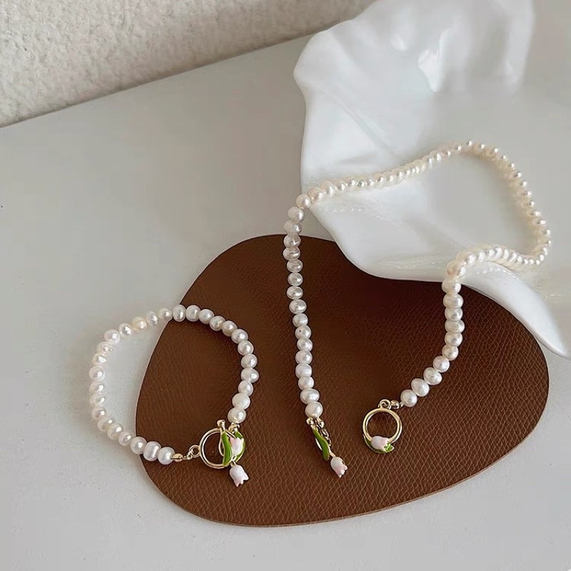 Vòng cổ/ vòng tay ngọc trai nhân tạo charm tulip