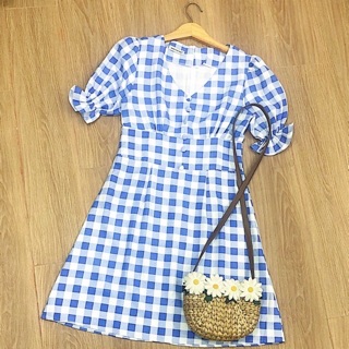 Đầm caro xanh to nút bọc (kèm hình thật)