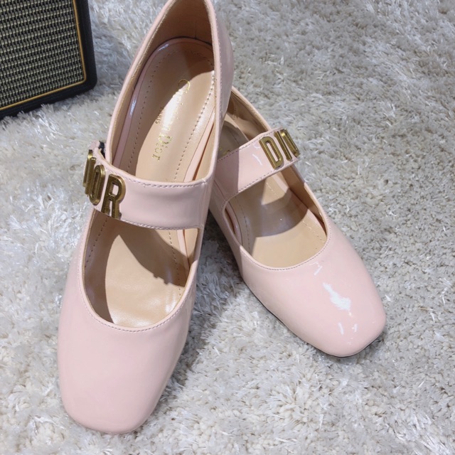 Dior hồng nude