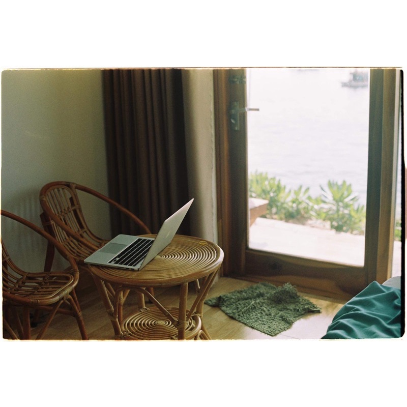 - Film 135  giá rẻ, outdate, 24 kiểu, hàng US