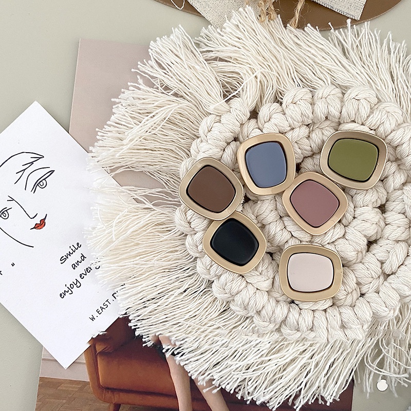 10 cái / lốc Nút trang trí siêu đẹp cho quần áo Nút hoa trắng đen cho áo 20mm Nút áo kim loại hình tròn vuông