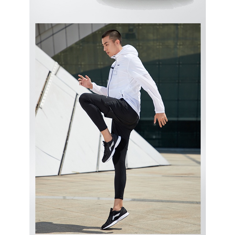 Giày chạy bộ nam thương hiệu Lining 2022 - Nhẹ bước phong vân