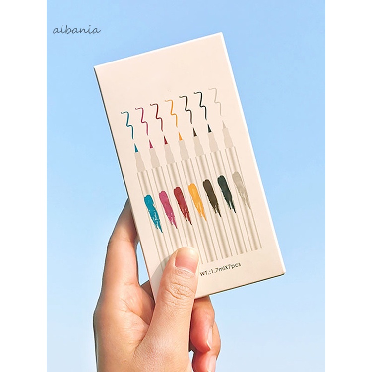 Bút kẻ mắt dạng lỏng chống thấm nước hiệu quả | BigBuy360 - bigbuy360.vn