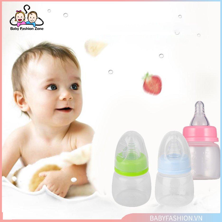 Bình sữa mini 60ml dành cho trẻ em 0-18 tháng tuổi