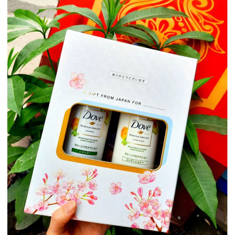 Dầu gội DOVE HOA SEN  640g