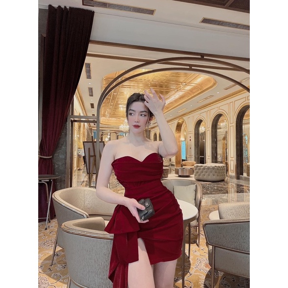 Đầm body xẻ tà dài