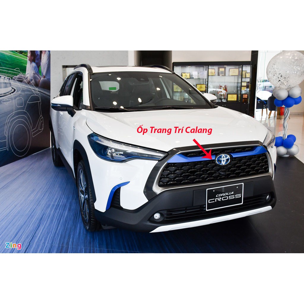 [Mã LIFEAUMAY giảm 10% tối đa 30k đơn 150k] Ốp Trang Trí Calang Xe Toyota Cross 2020 2021 có 2 màu lựa chọn