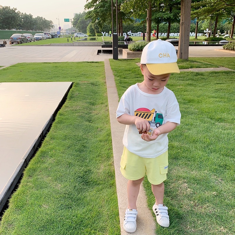 Quần đùi bé trai chất cotton Royal Kids