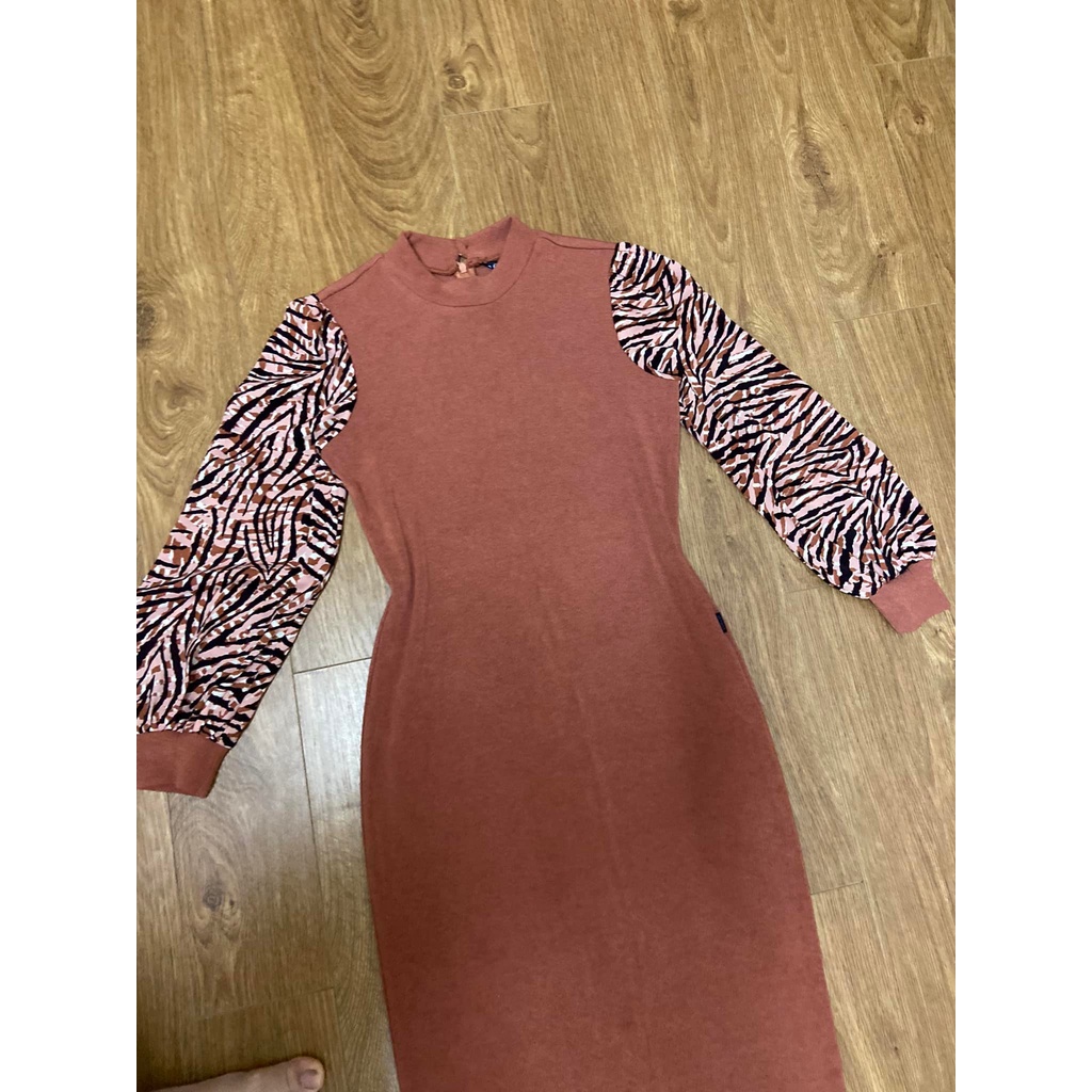 Váy nem size 4, chất len