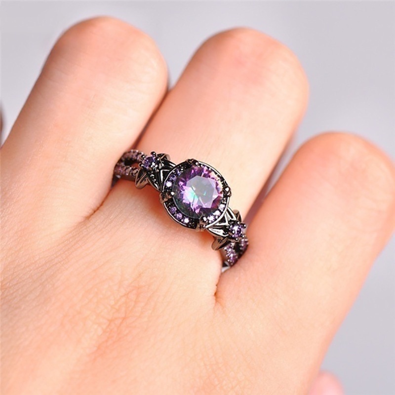 Nhẫn Đầu Lâu Vàng Đen Đính Đá Zircon Tím Phong Cách Vintage