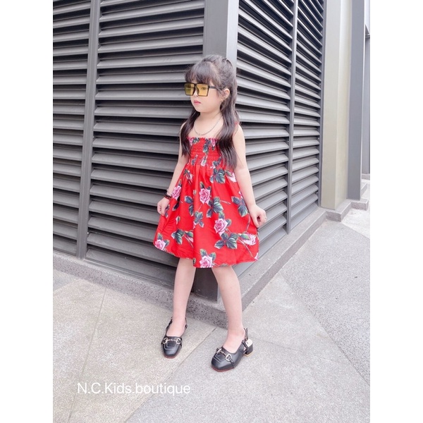 Váy hoa hồng KÈM MŨ xinh cho bé gái - VHHKM