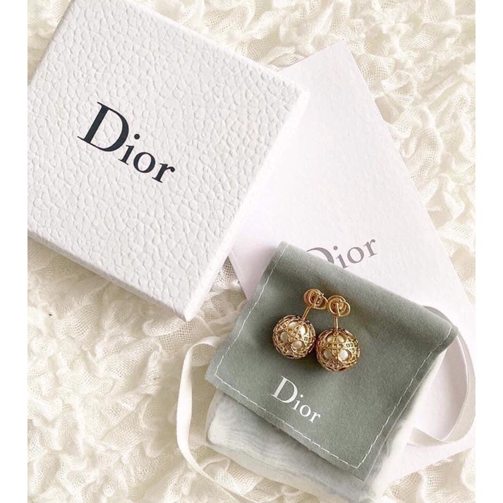 Khuyên tai, bông tai tròn Di.or thương hiệu