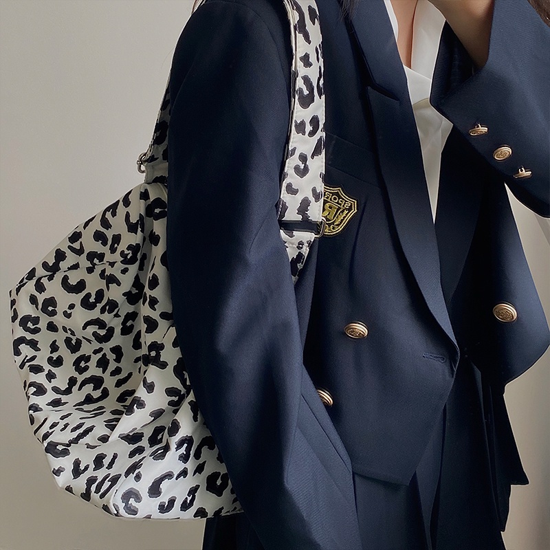 Túi đeo chéo vai khổ lớn họa tiết da báo thời trang sành điệu cho nữ