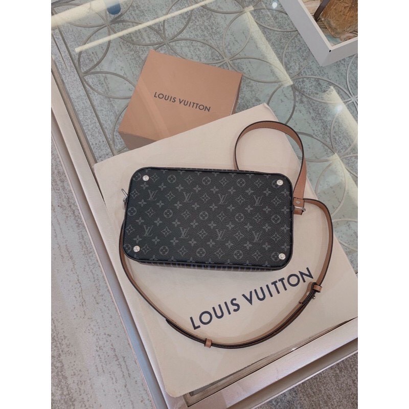 TÚI ĐEO CHÉO NAM LV0310 VOLGA ON STRAP FULLBOX HÀNG SẴN CÓ SHIP GRAB | BigBuy360 - bigbuy360.vn