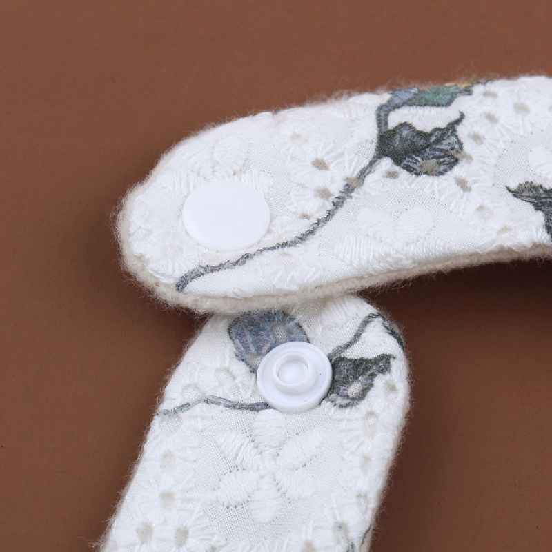 Yếm Ăn In Hoa Dễ Thương Dành Cho Bé Gái