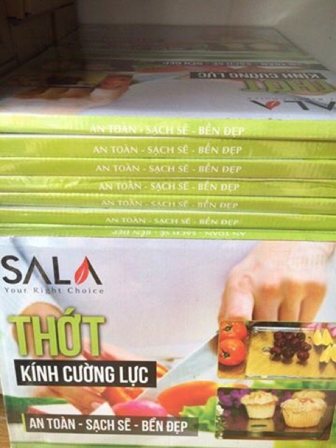 Thớt kính cường lực Sala