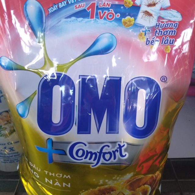 Bột giặt Omo hương comfo bịch 5.5 kg