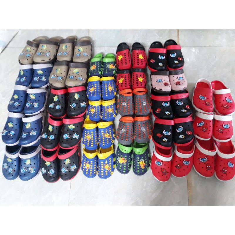 (Xả lỗ) Dép Sục Siêu Nhẹ Đế Massage Có Lỗ Đi Biển, Đi Trời Mưa | BigBuy360 - bigbuy360.vn