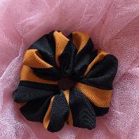 ĐỒ CỘT TÓC SCRUNCHIES HỌA TIẾT